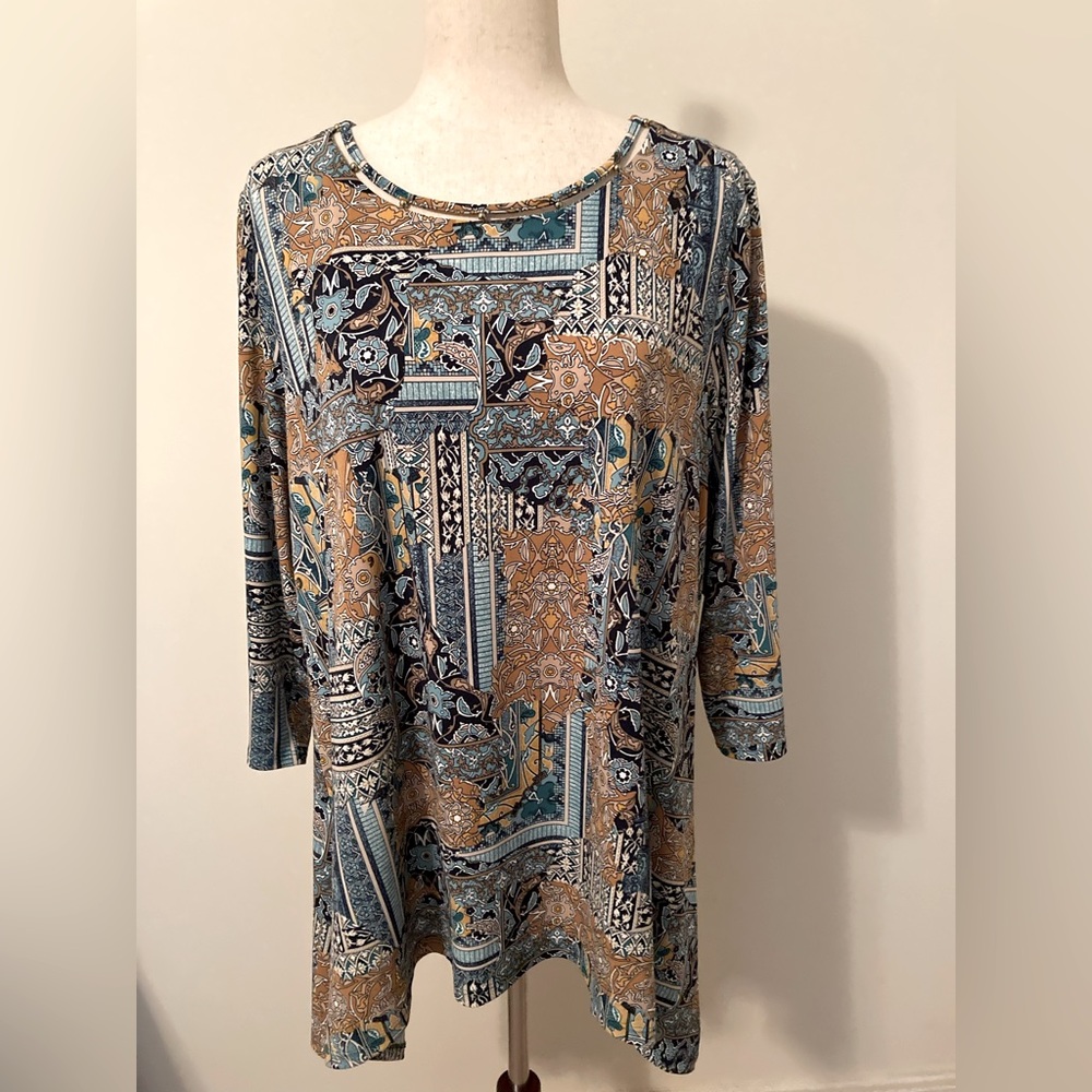 Chico’s Women’s Hi-Low Paisley Tunic. Chico’s Size 2 Equates to Size L/12